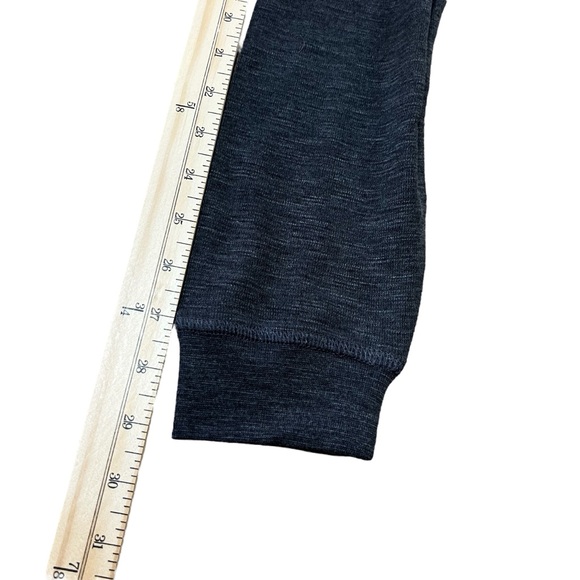 Tailor Vintage Men’s Small Long Sleeve Henley Shirt Burgundy/ Gray NWT - Picture 10 of 12